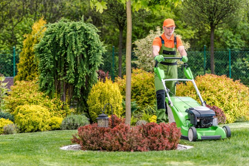 Garden Centers with Maintenance Services